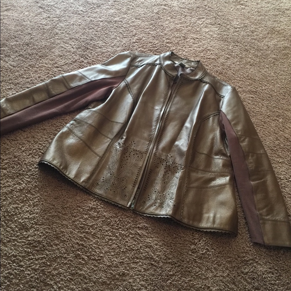 🌈HOST PICK🌈Leather-like plus size Gold Jacket